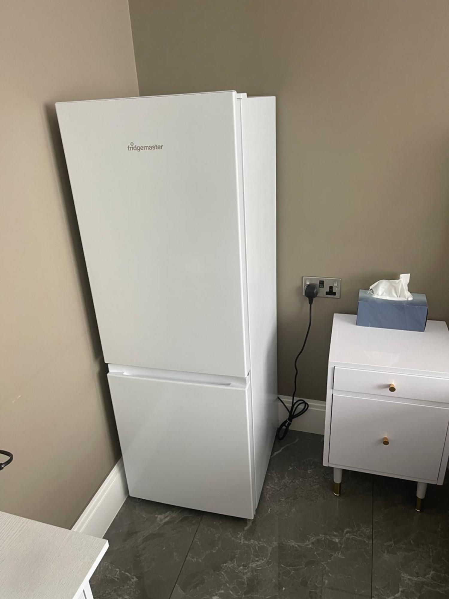 Modern Huge Double Room With Private Bathroom In Colindale Edgware Eksteriør billede
