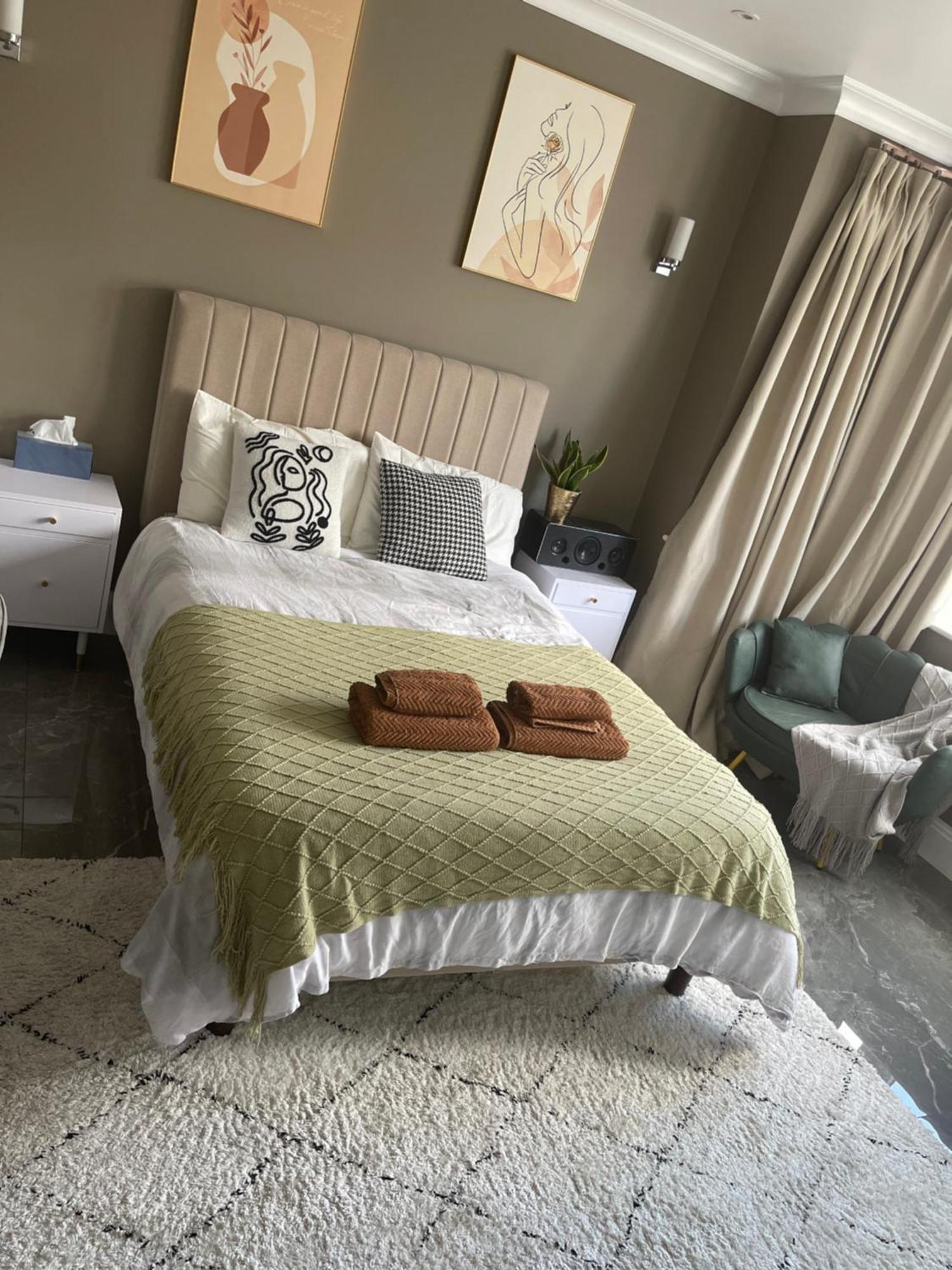 Modern Huge Double Room With Private Bathroom In Colindale Edgware Eksteriør billede